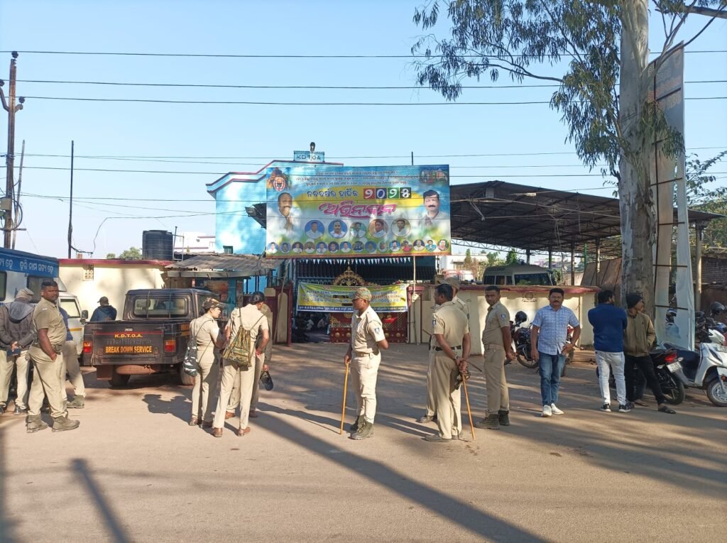 WhatsApp Image 2025-02-12 at 11.00.23 PM