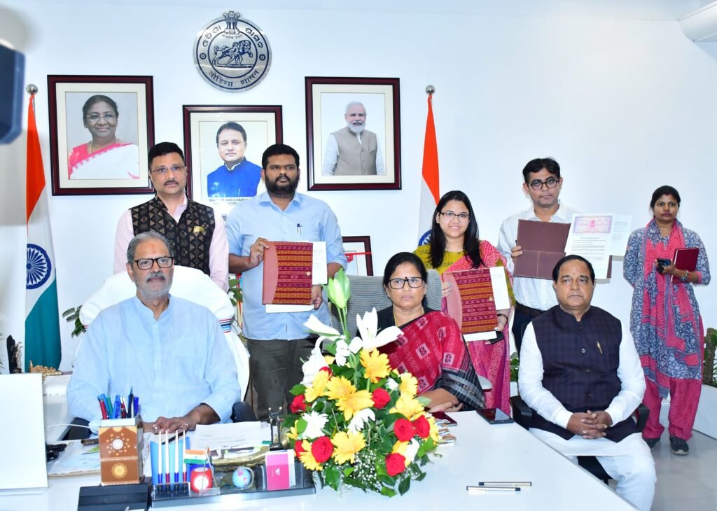 WhatsApp Image 2025-03-24 at 10.13.09 PM (1)