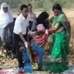 ପରିତ୍ୟକ୍ତ ମହିଳାଙ୍କୁ ଉଦ୍ଧାର କରି ମାନବିକତାର ପରିଚୟ ଦେଲେ ନାରୀଶକ୍ତି ସଂଘର ସଦସ୍ୟା ମାନେ