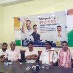 ପ୍ରତିଯୋଗିତାମୂଳକ ପରୀକ୍ଷା ପାଇଁ ଛାତ୍ରଛାତ୍ରୀଙ୍କ ମୋଟ ଖର୍ଚ୍ଚ ୫ଟି ମନ୍ତ୍ରଣାଳୟର ବଜେଟ୍ ସହ ସମାନ ।