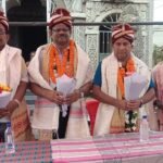 ଗୋଟିଏ ସ୍କୁଲରୁ ଚାରି କର୍ମଚାରୀ ଗଲେ ଶିକ୍ଷାଦାନ ହେବ କେମିତି