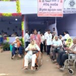 ଆଡପ ମଣ୍ଡପ ରେ ମହାପ୍ରଭୁଙ୍କ ଦର୍ଶନ କଲେ ଦିବ୍ୟାଙ୍ଗ ଶ୍ରଦ୍ଧାଳୁ।